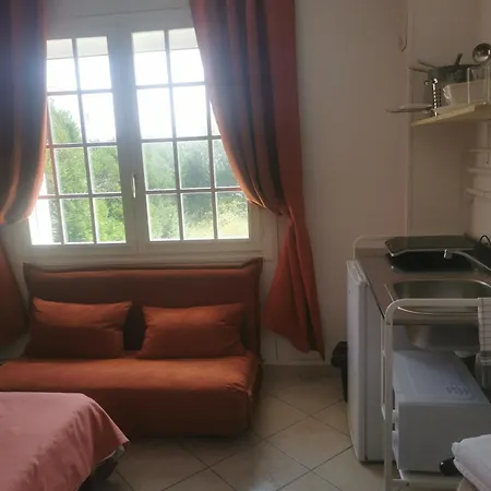 Appartement 4 , Disneyland - Parking Gratuit - Maison Des Platanes Meaux Exterior foto
