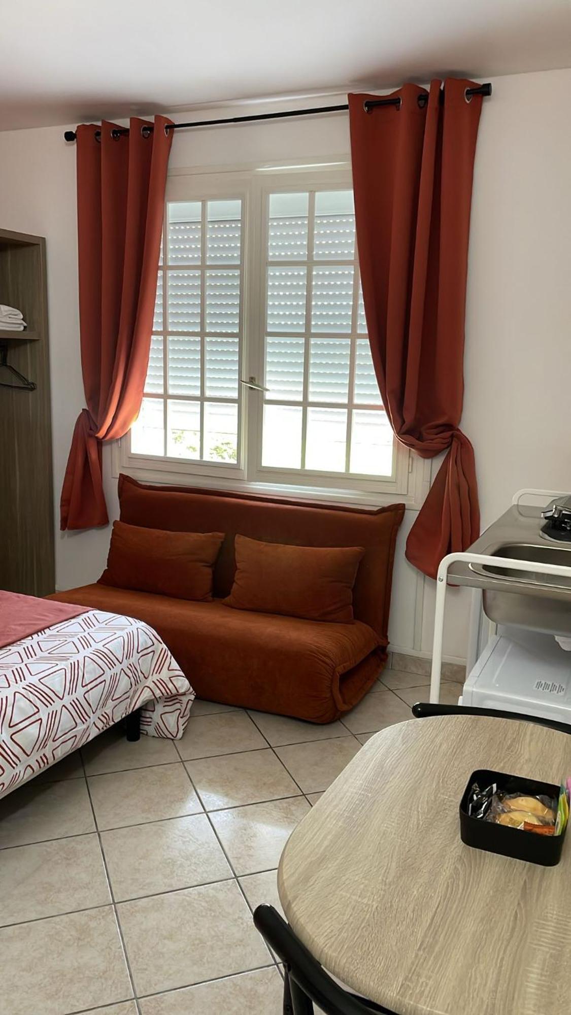 Apartment 4 , Disneyland - Parking Gratuit - Maison Des Platanes *